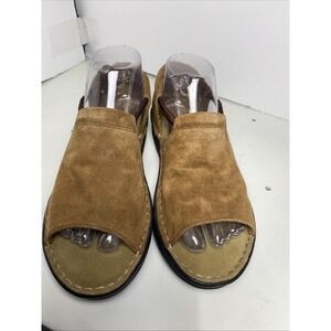 Montego Bay Club Womens 8 1/2 Leather Collection Sandals Beach Wear Earthy